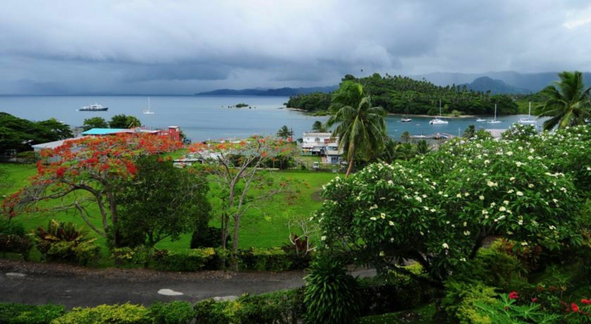 Savusavu Hot Springs Hotel Exterior photo